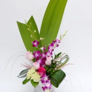 Arrangement de fleurs des Tropiques
